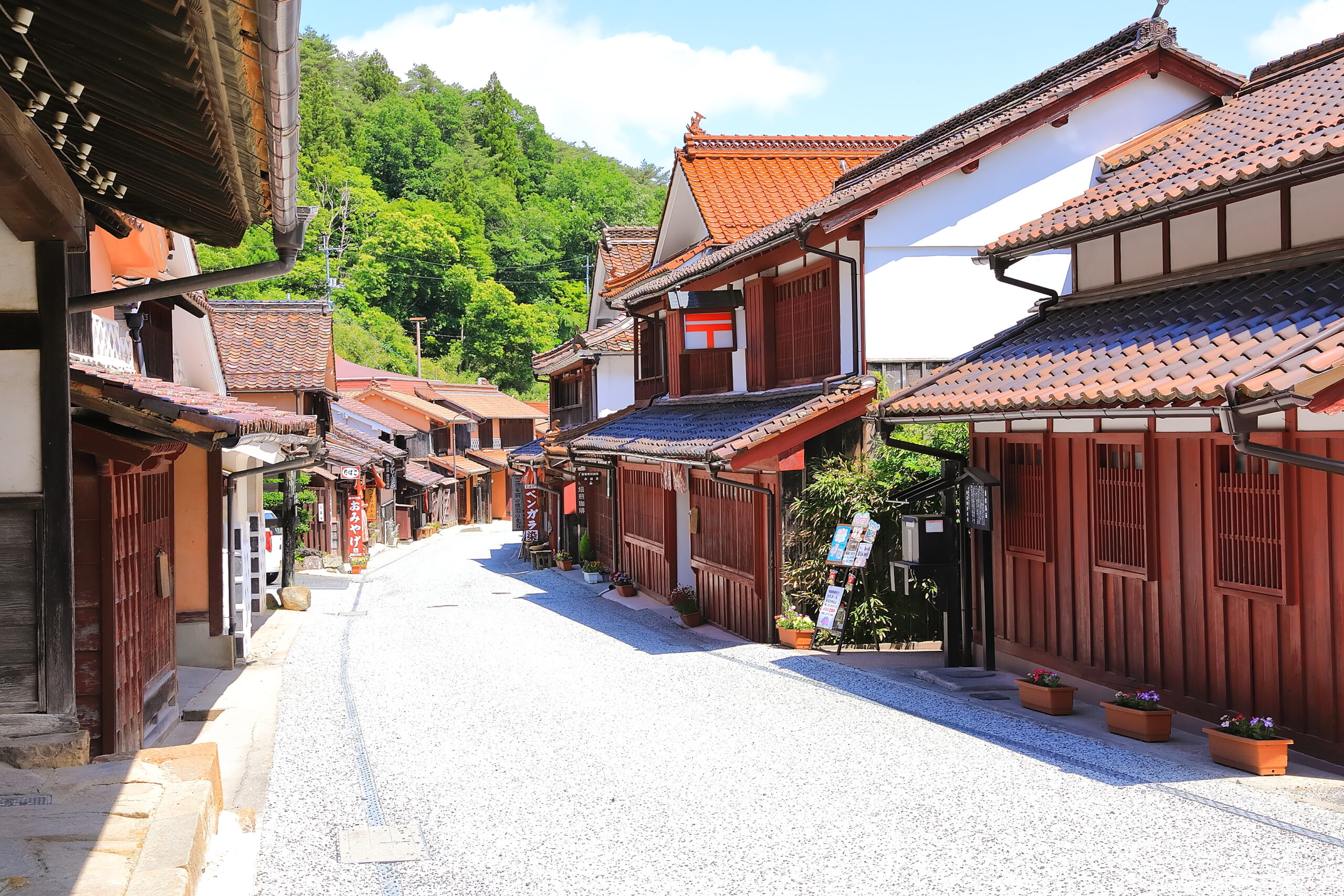 吹屋の町並みはなぜ赤い？―吹屋の赤の物語 - ゆるたび高梁